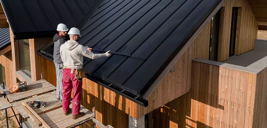 Metal Roof Maintenance in Glendale Heights